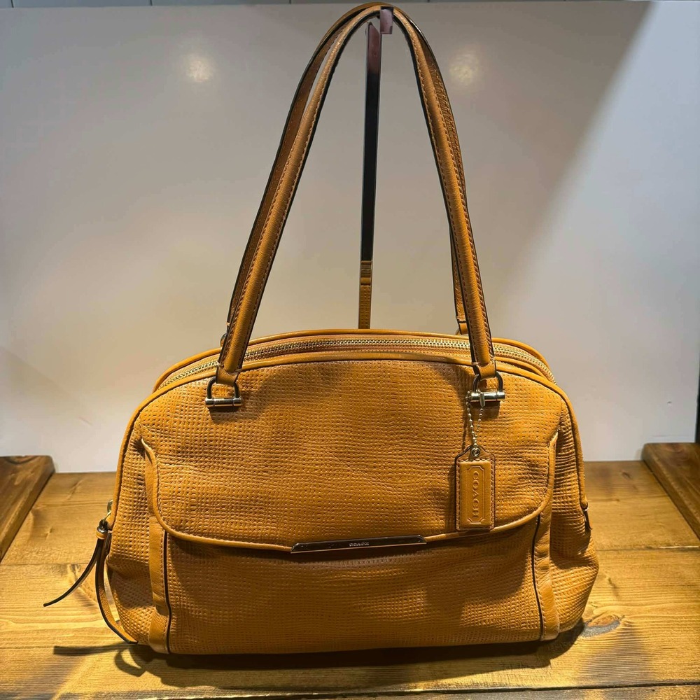 Coach‎ Madison Georgie Pebbled Leather Shoulder Bag Tan Brown Multi Compartment